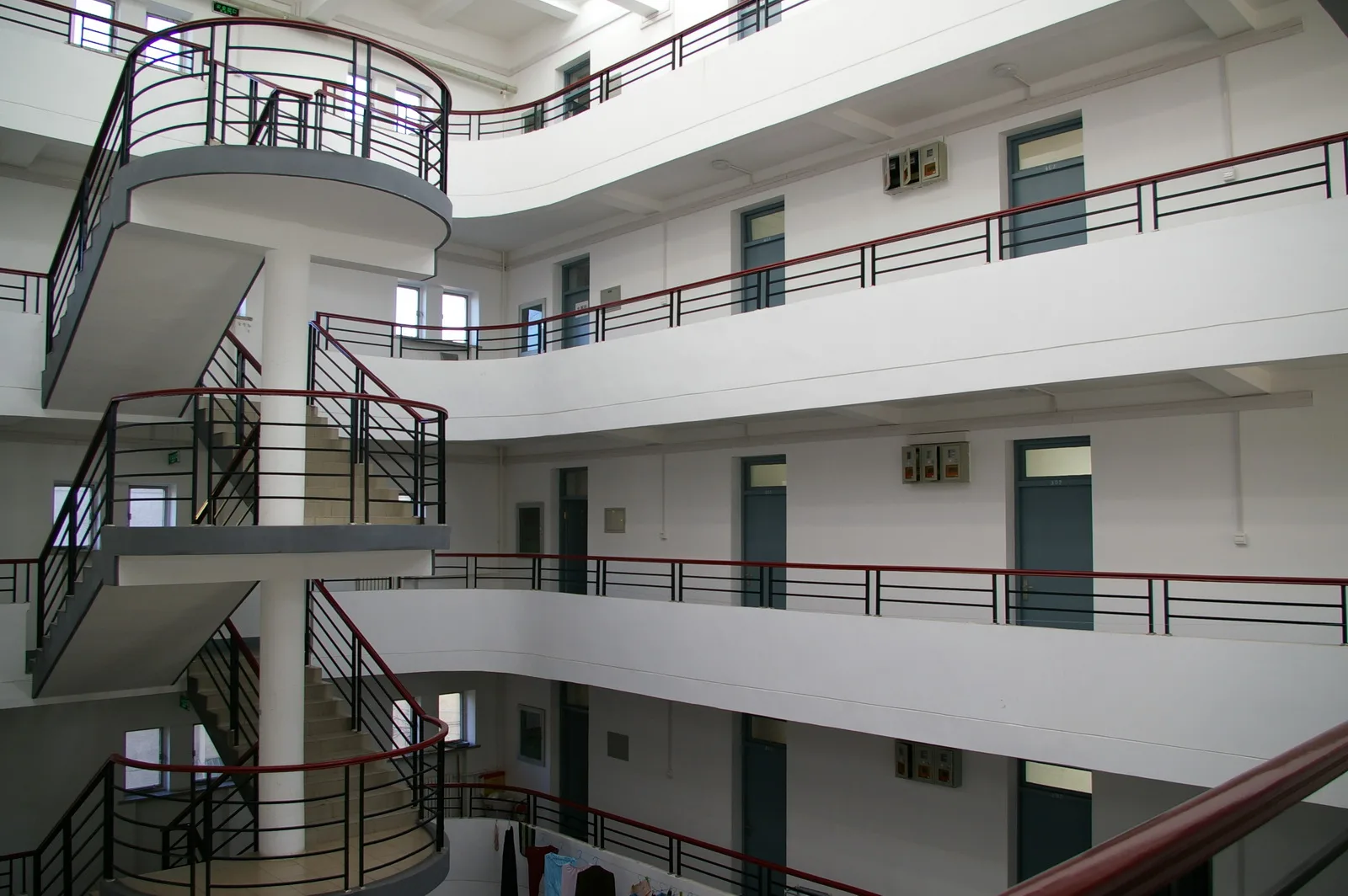  学生公寓楼1